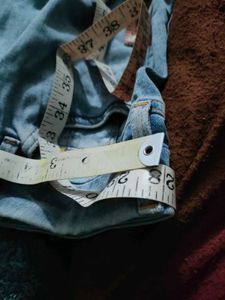 Classic H&amp;M Jeans Outfit
