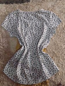 Gray Leopard Print T-Shirt