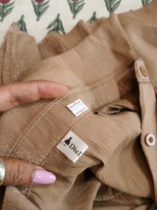 Chic Cropped Button-Up Shirt