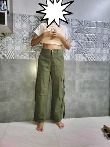 olive green pant