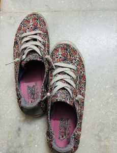 Skechers Floral Print Canvas Lace-Up Shoes