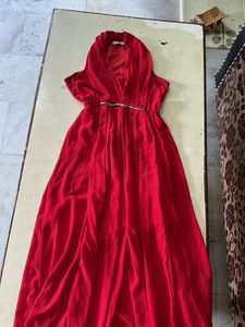 Stunning Red Maxi Dress 🌹