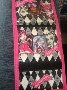 Monster High Wallet ( koi bhi one piece 500)