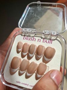 French Tip Press-On Nails + freebie