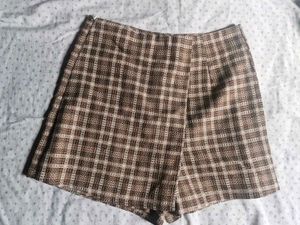 Urbanic Plaid Mini pant/skirt