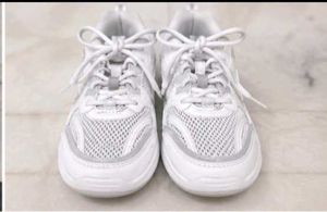 Stylish White Mesh Sneakers – Comfortable &amp; Trendy