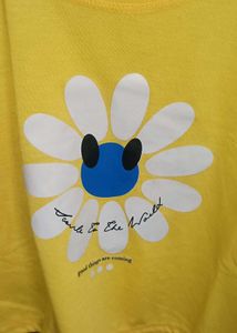 Cute Yellow Daisy Graphic T-Shirt