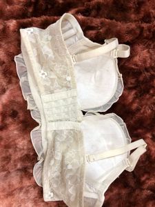 Delicate Lace &amp; Ruffle Bra