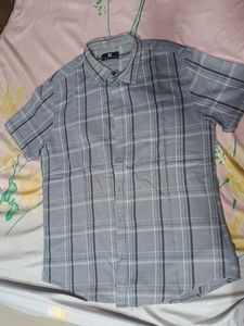 Men's Plaid Button-Down Shirt