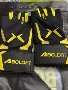 Boldfit Gym Gloves