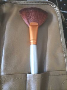 Makeup Brush Set -Pouch