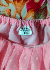 Babe pink puffy crop top 🫴🏼💗