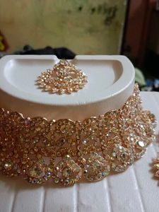 Stunning Kundan Necklace Set with Earrings