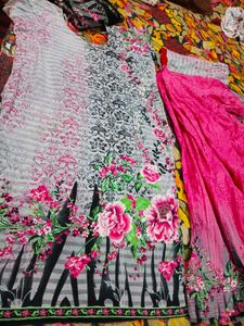 Beautiful Floral Print Kurta Set