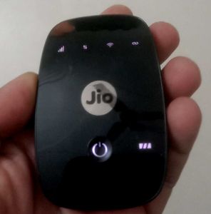JioFi Hotspot Device