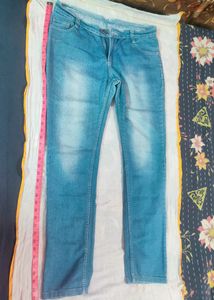Light Wash Denim Jeans