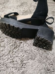 Black Heels With Back Zip Style.
