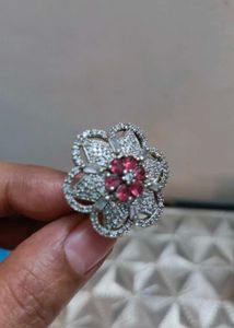 Exquisite Emerald &amp; Floral Rings Set