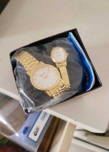 Elegant Gold Watch Set