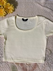 Max Ribbed Cream Cropped Tee