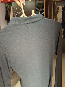Chic Black Cut-Out Long Sleeve Top