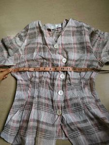 Chic Plaid Button-Up Tunic Top