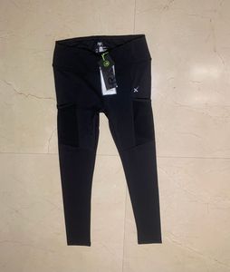 Black Athletic Leggings with Pockets