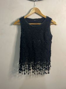 Elegant Black Lace Sleeveless Top