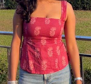 Backless Printed Sleeveless Top