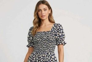 Chic Daisy Print Midi Dress