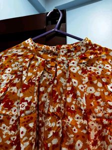 Vintage Floral Print top