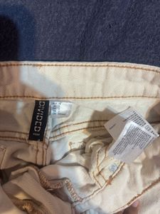 H&amp;M Divided jeans in a "dirty white" or cream colo