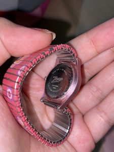 Zoop ( By Titan )Metallic Watch For Girls- with Metallic Elastic Strap