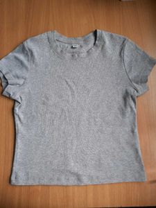 Uniqlo Top