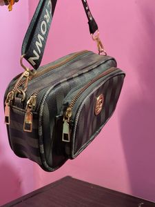 Chic Striped Crossbody Bag