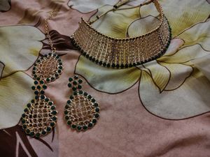 Stunning Gold Choker Necklace Set with free ring