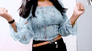 Tokyo Talkies Floral Smocked Crop Top