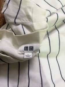 UNI QLO Knit Top