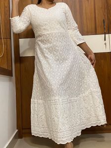 White embroidered Sequins Kurta|Price ⬇️ 40!