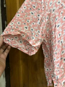 Chic Pink Floral Crop Top