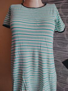 Long T-shirt