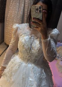 Bridal gown with Intricate Embellish🦋