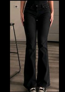 Classic Black Y2K Flare Jeans