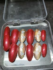 Red &amp; Gold Press-On Nails