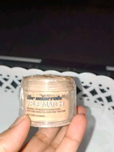 True Match Mineral Powder Foundation