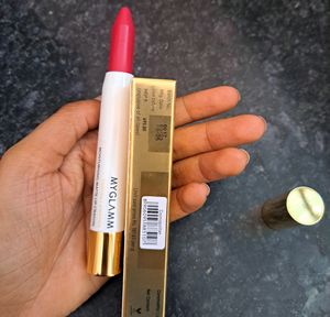 Myglamm Perfect Curves Lip Crayons