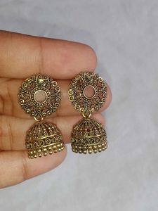 Vintage Gold Jhumka Earrings