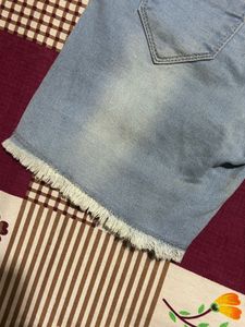Women’s Light Blue Denim Shorts | Size 32
