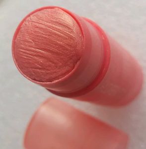 Huda Beauty cheeky tint blush stick