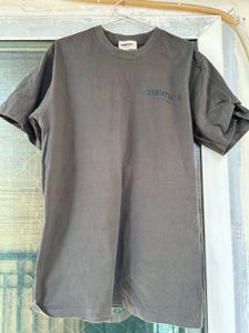 ESSENTIALS Fear of God Men T-Shirt (2)
